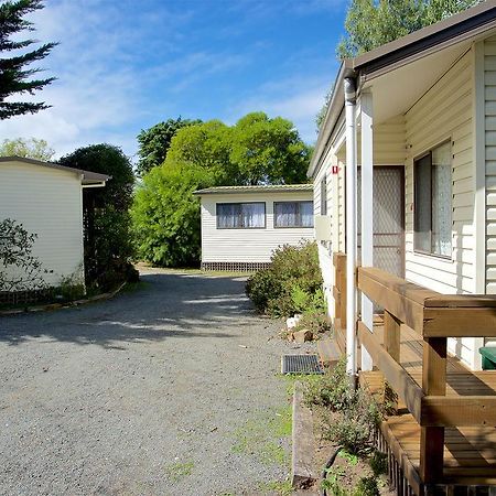 Triabunna Cabin & Caravan Park エクステリア 写真